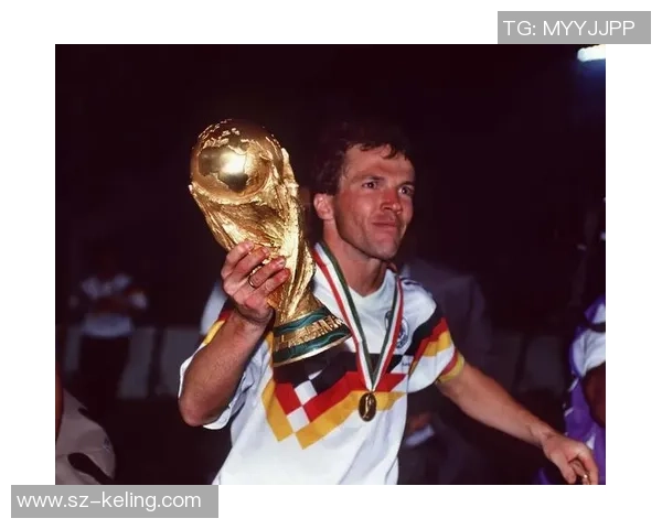 足球星卡编年史16编：回顾足球历史辉煌时刻与经典球员的崛起与荣耀